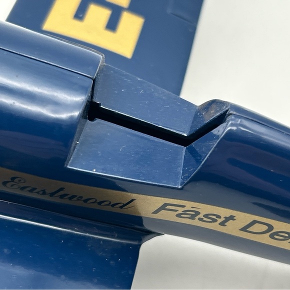 1992 SPEC CAST AIR EASTWOOD FLYING SERVICE BANK 1932 LOCKHEED VEGA MODEL 5C - Picture 15 of 16